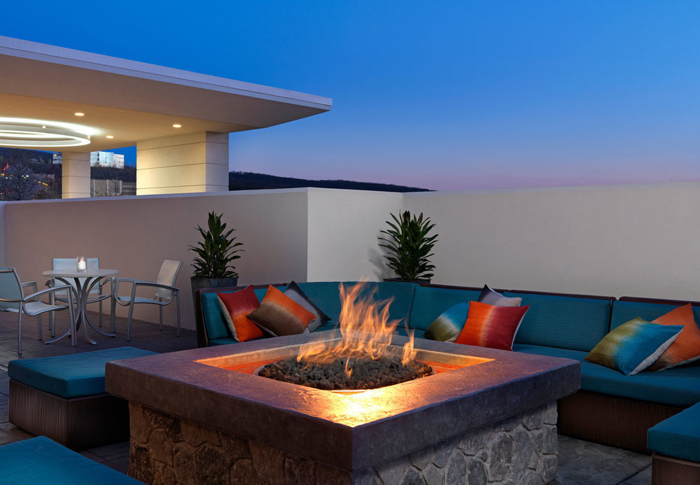 Springhill Suites By Marriott Fishkill Exterior foto